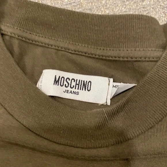 Moschino - Picture 2 of 3